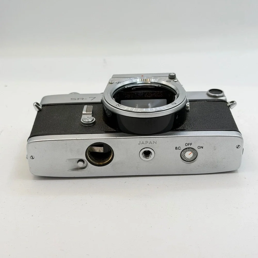 Minolta SR-7 Vintage 35mm SLR Film Camera Body Silver Black Made in Japan